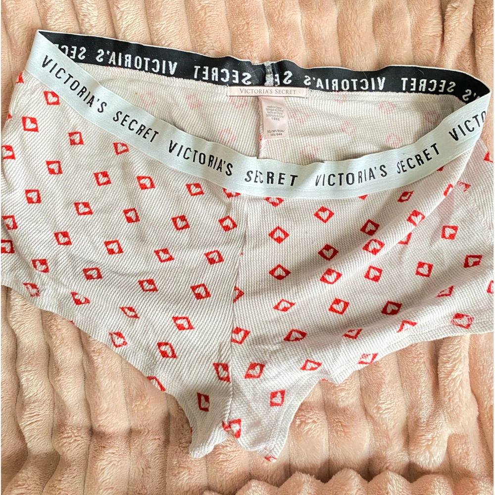 Pink Victoria secret sleep wear